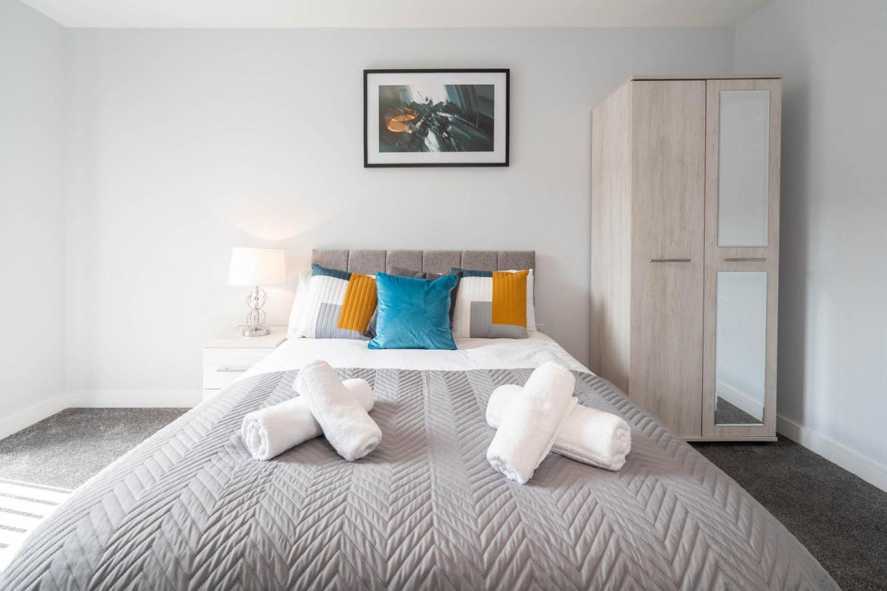 New Build - 2 Bed Snug Modern Apartment - Juliet Balcony - Roof Top Terrace - Digbeth, Birmingham City Centre - Free Netflix & Smart Tv מראה חיצוני תמונה