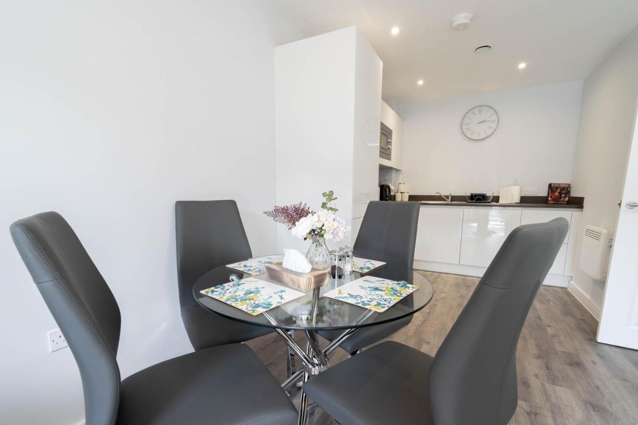 New Build - 2 Bed Snug Modern Apartment - Juliet Balcony - Roof Top Terrace - Digbeth, Birmingham City Centre - Free Netflix & Smart Tv מראה חיצוני תמונה